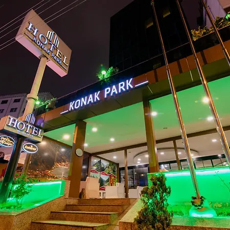 Park מלון